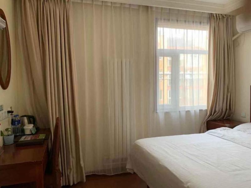 Greentree Inn Beijing Tongzhou Guoyuan Xinhualian Express Hotel Екстер'єр фото